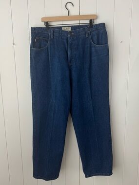L.L. Bean Men's Straight Denim Jeans Blue Button Zip 5-Pocket 37x30